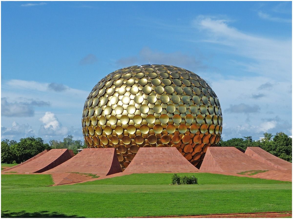 People Live Without Religion, Politics, and Money in Auroville, Pondicherry, Southern India