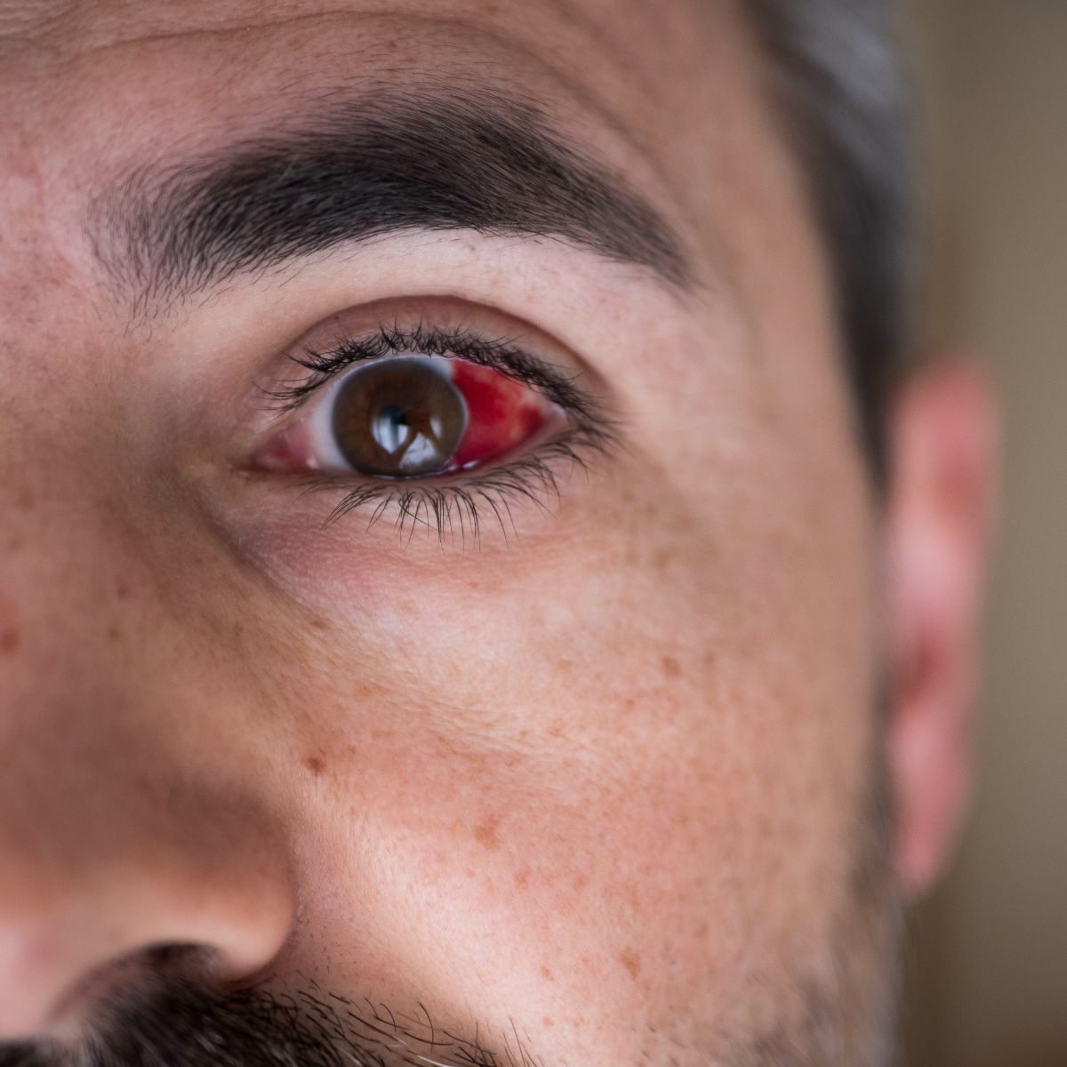 red eyes in photos spiritual meaning
