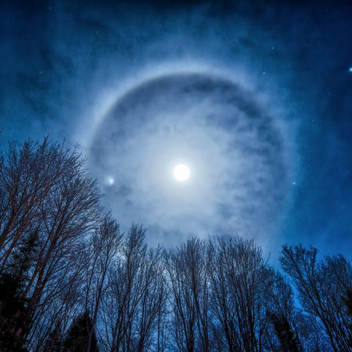 ring around the moon native american meaning
