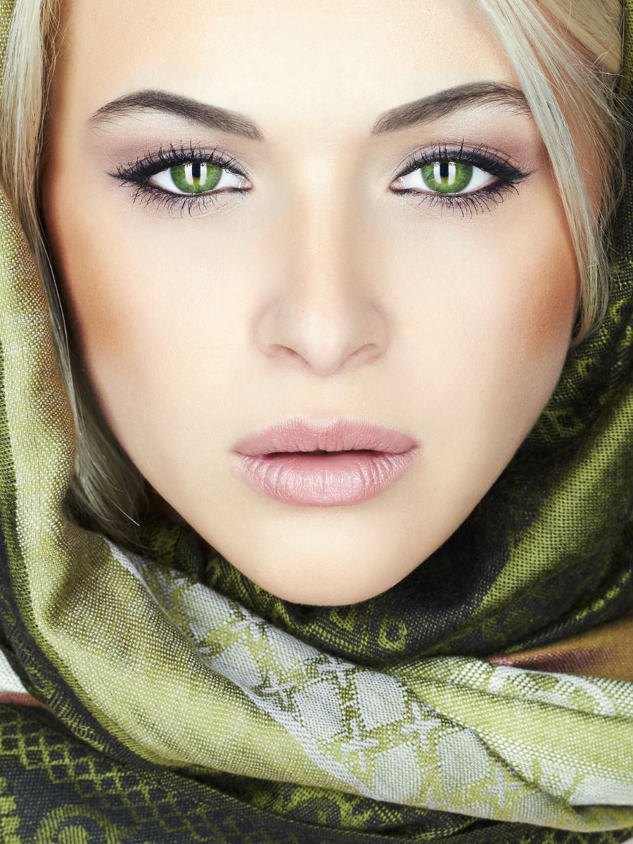 what do green eyes mean spiritually