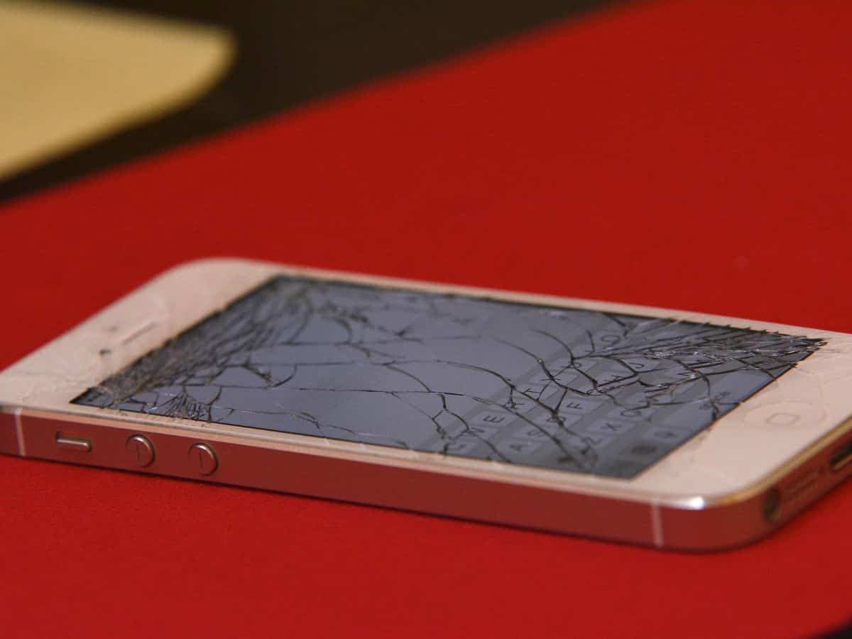 The Spiritual Meaning of Having a Cracked Phone Screen