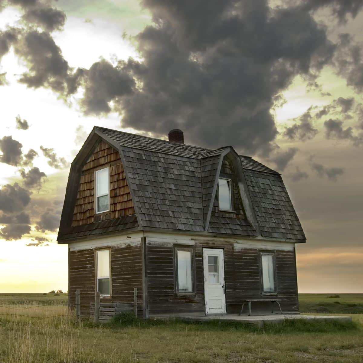 dream of house with many rooms