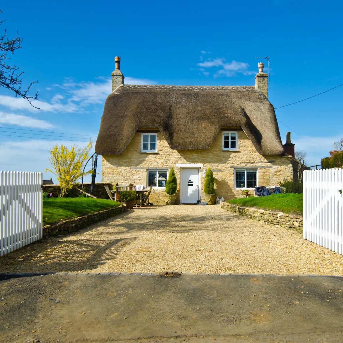 dream of old house with many rooms