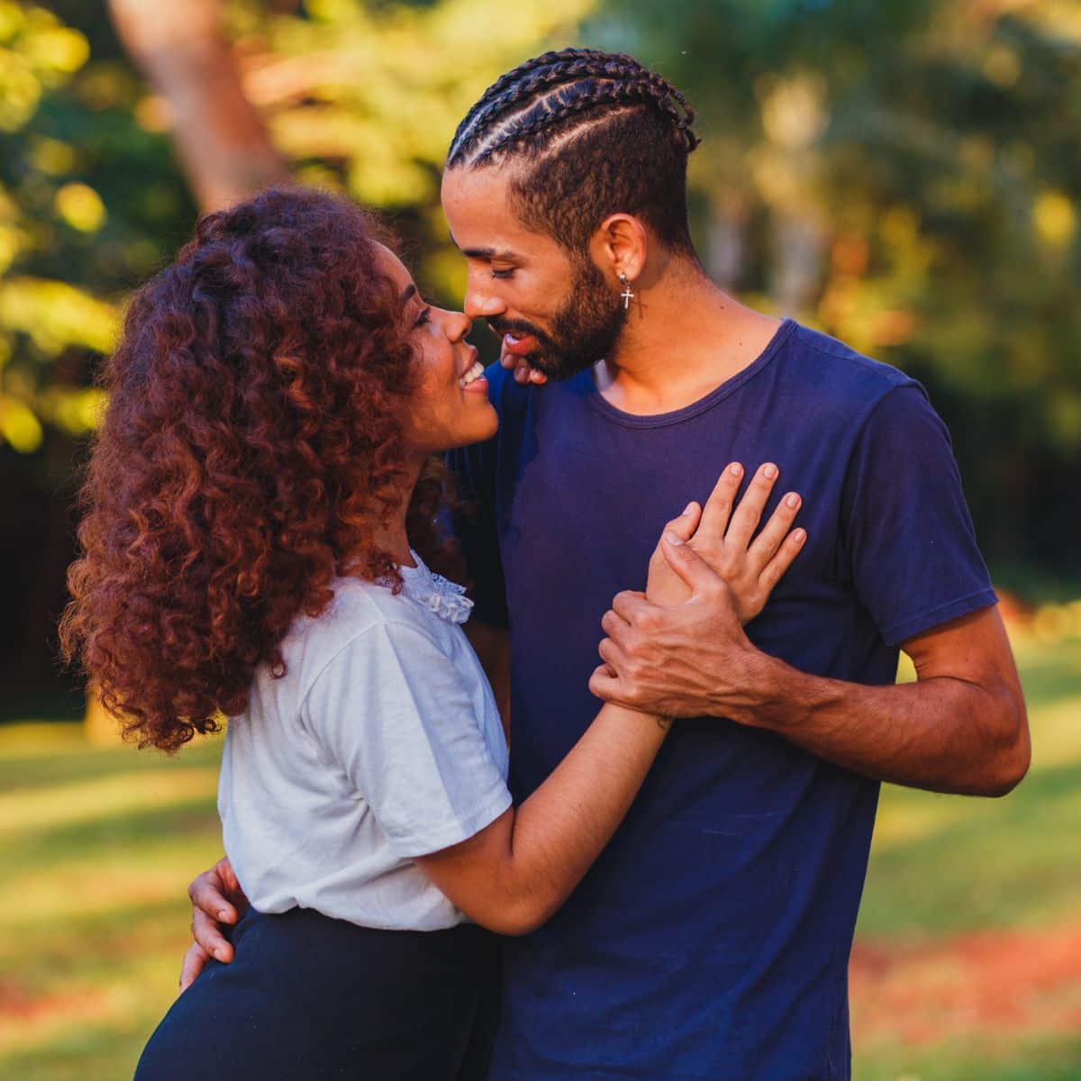 Feeling Drawn to Someone You Barely Know Spiritual Meaning Awakening