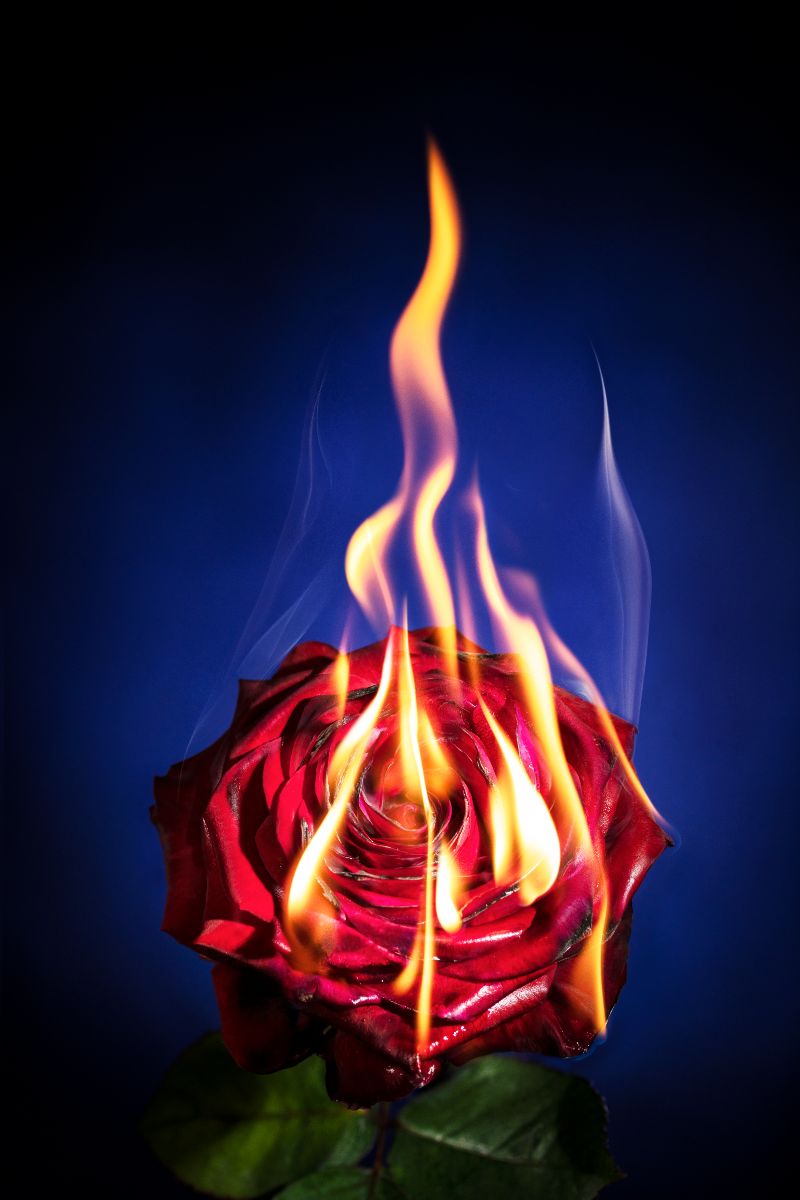 dreaming of fire spiritual meaning