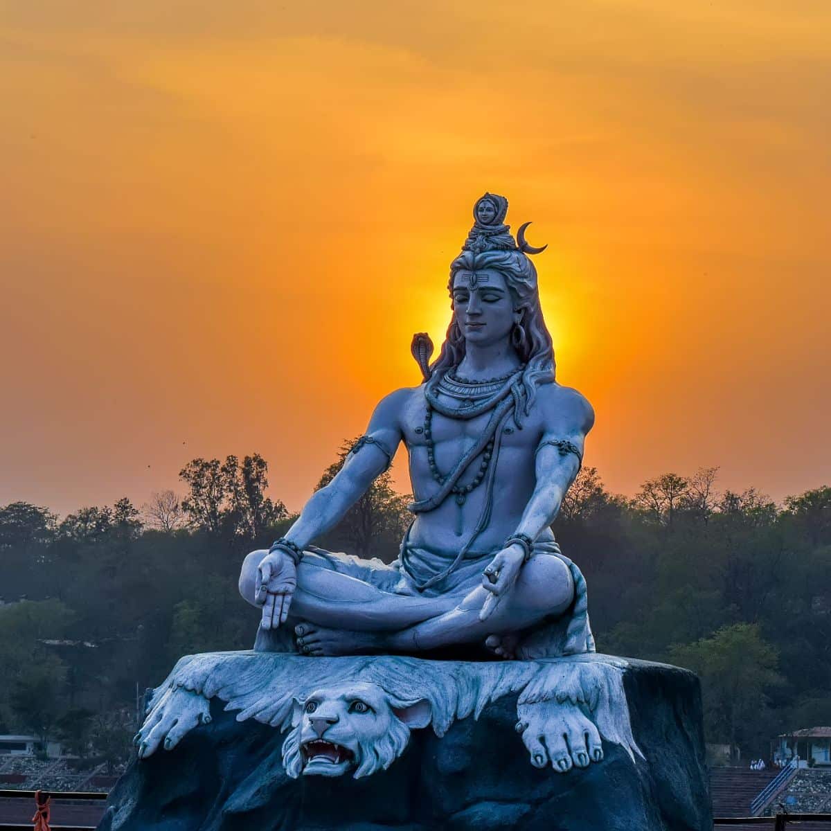 how many forms of the supreme god are there in the hindu triumvirate