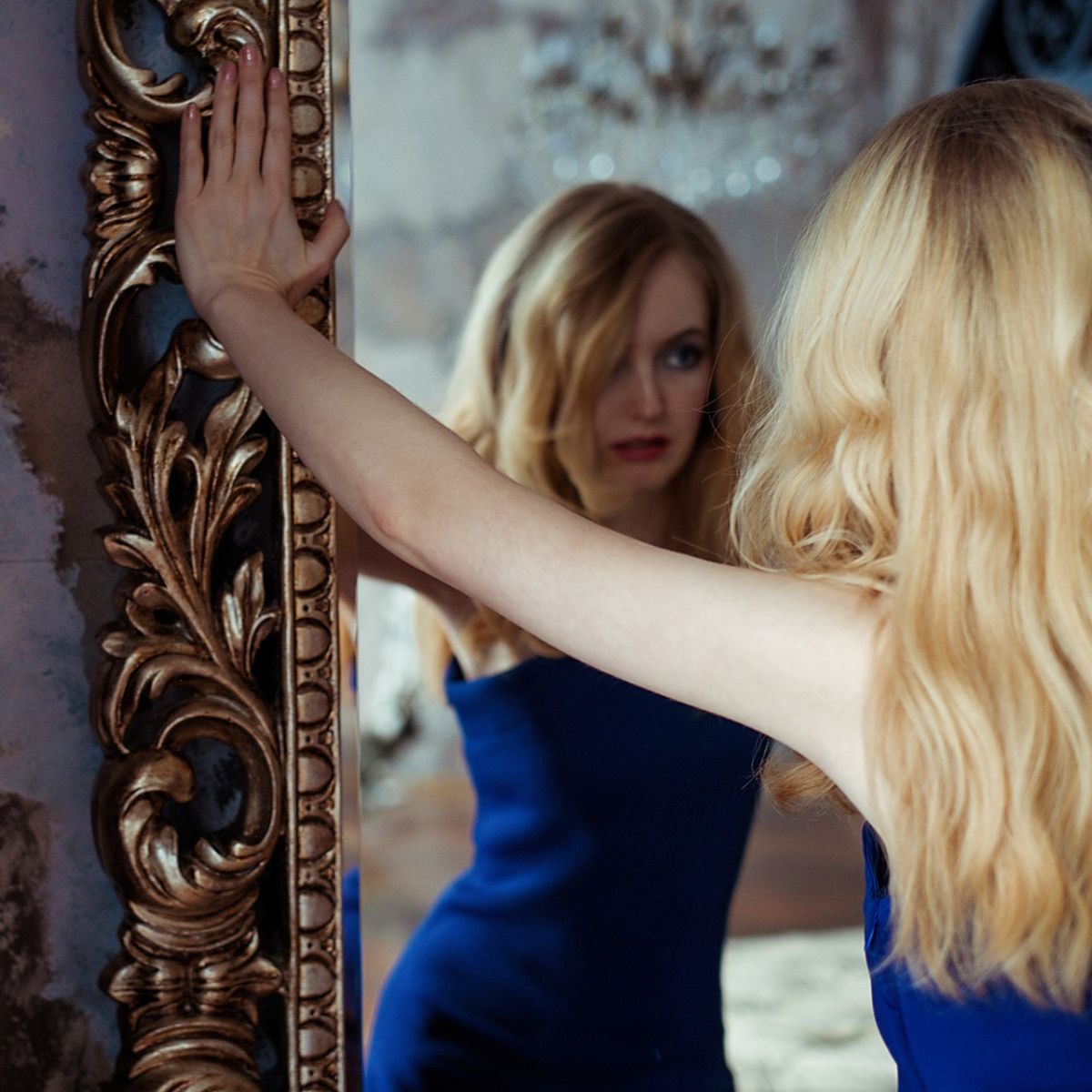 Mirrors in Bedroom and Spirits meaning Awakening State